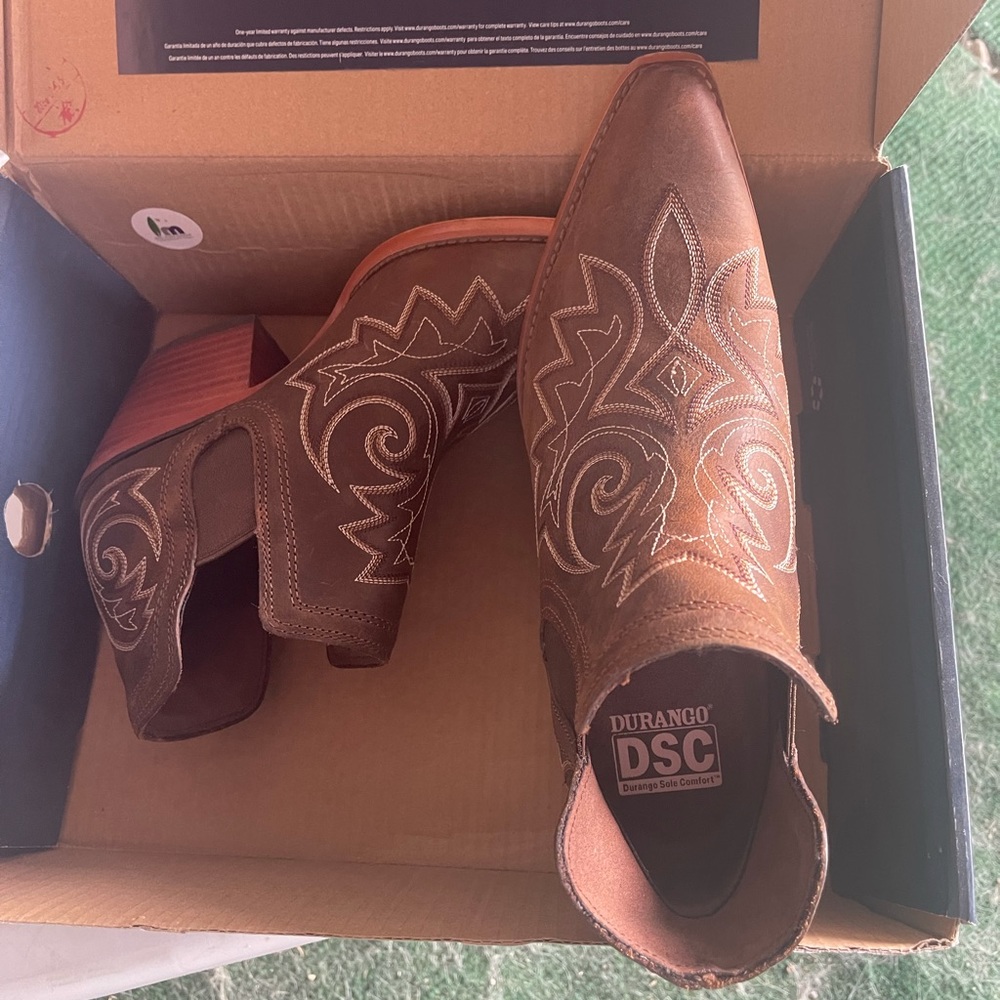 Women’s Durango booties size 9.5